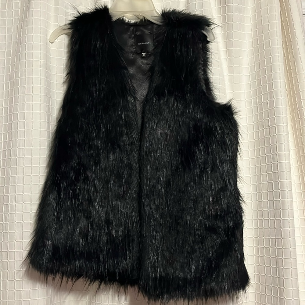 Fur vest